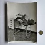 Photo of table with typewriter and Comptometer 992